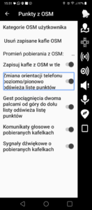 Zrzut ekranu z punktami z OSM z zaznaczoną opcją "Zmiana orientacji telefonu poziomo/pionowo odświeża listę punktów